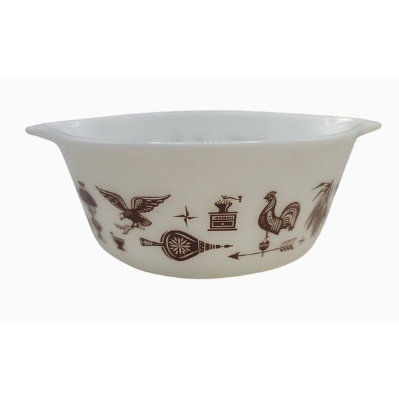 Vintage Pyrex 1 1/2 Quart Mixing Bowl With Brown Colonial Pattern - Picture 1 of 9